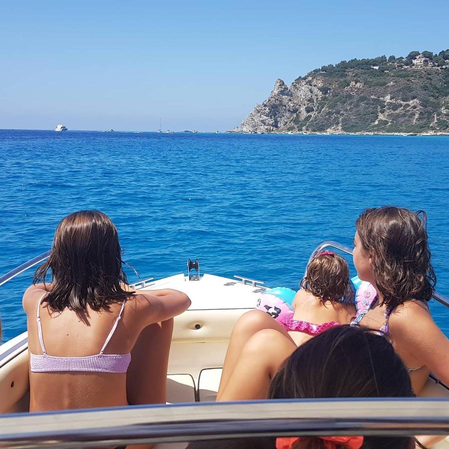 Ninfa Sul Mare Apartments 50 M E T R I Dal Mare Best Breakfast And Free Parking Capo Vaticano Buitenkant foto