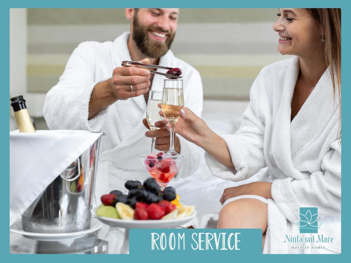 Ninfa Sul Mare Apartments 50 M E T R I Dal Mare Best Breakfast And Free Parking Capo Vaticano Buitenkant foto