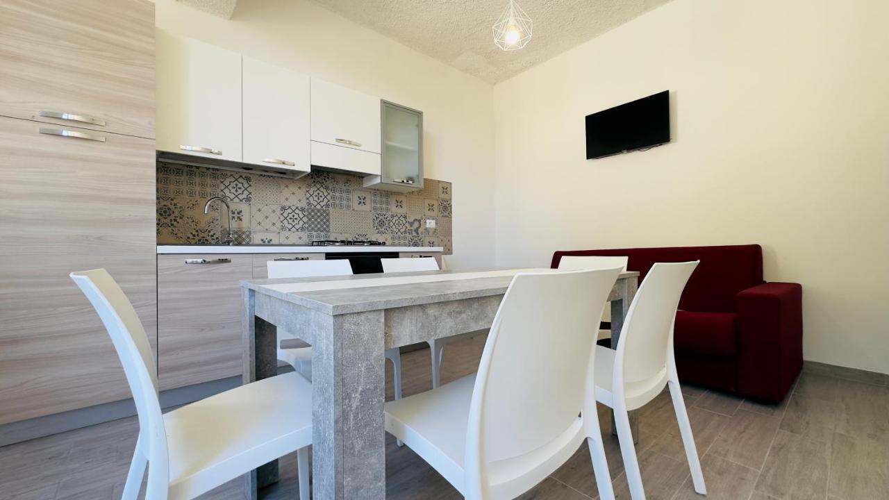 Ninfa Sul Mare Apartments 50 M E T R I Dal Mare Best Breakfast And Free Parking Capo Vaticano Buitenkant foto