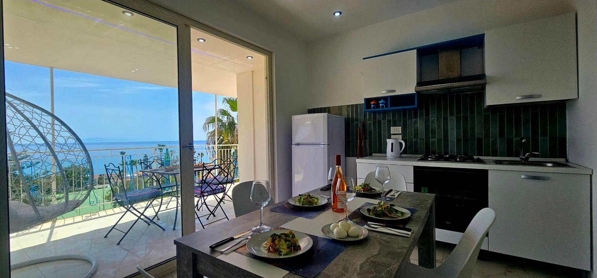 Ninfa Sul Mare Apartments 50 M E T R I Dal Mare Best Breakfast And Free Parking Capo Vaticano Buitenkant foto